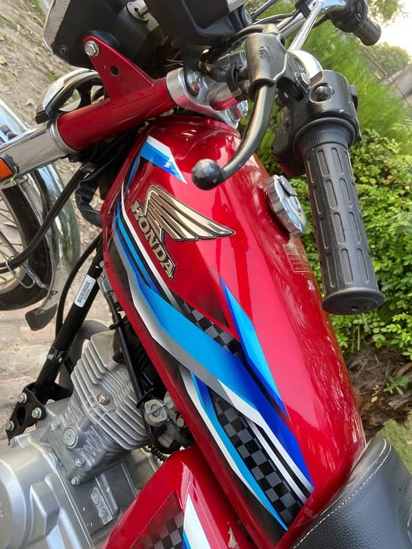 honda 125 2024 8