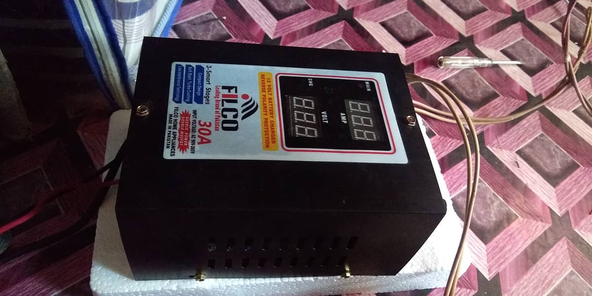 Filco 30 Amp charger 2