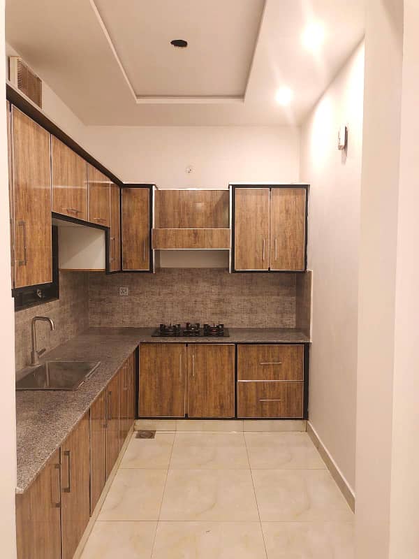 12 Marla Upper Portion For Rent In Lake City Lahore 3