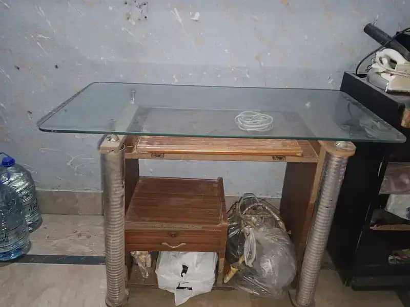 Computer/ Laptop Table for sale call 03064300325 0