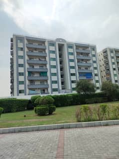 Open View 12 Marla 4 Bed Flat On 3rd Floor Available For Rent In Askari 11 Lahore