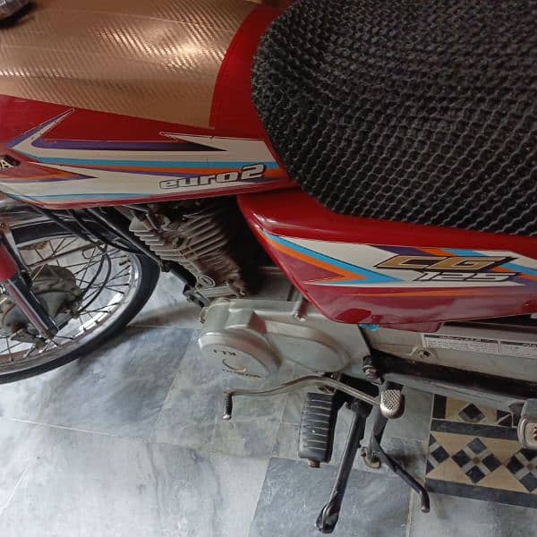 sell Bike Honda  CG-125 3