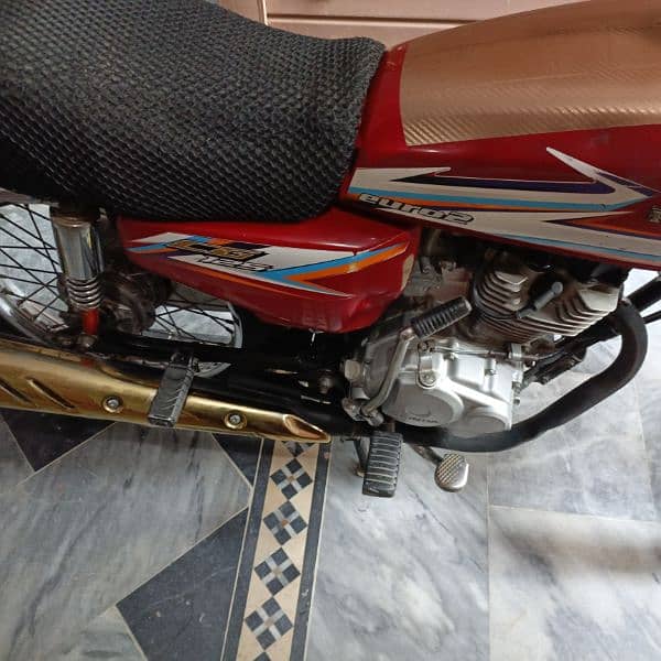 sell Bike Honda  CG-125 4