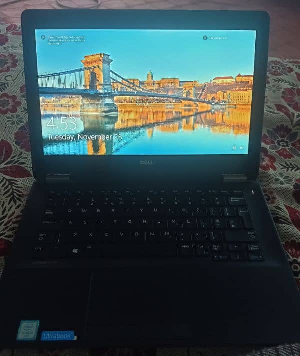 Dell latitude e7270 0