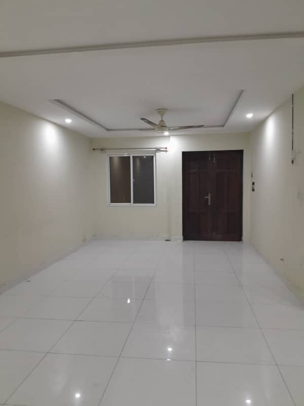 1 Bed Flat For Rent in E-11 Islamabad 0