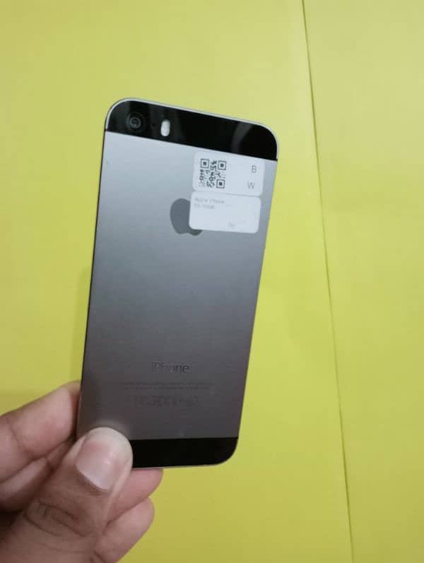 Apple Iphone 5s (non pta) 1