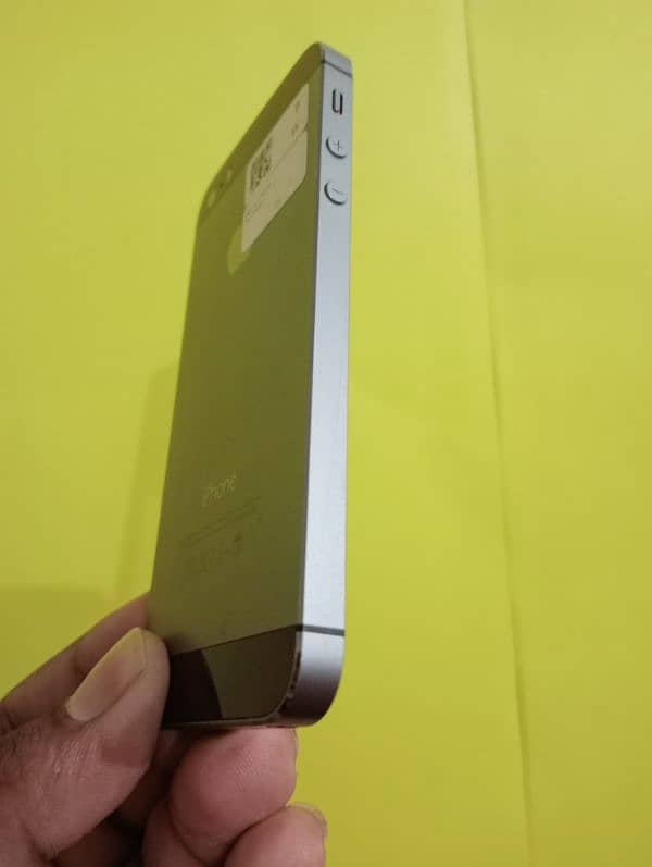 Apple Iphone 5s (non pta) 2