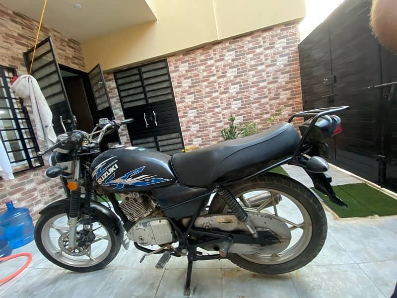 Suzuki 150 SE 3