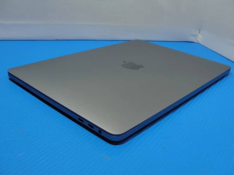 Apple Macbook Pro 13" 2020 Core i5-10 16GB 512GB SSD Iris TOUCH BAR 2