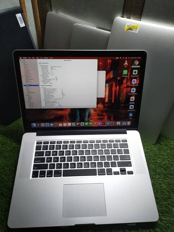 Apple MacBook Pro 2015 15" i7 16/512 SSD 7