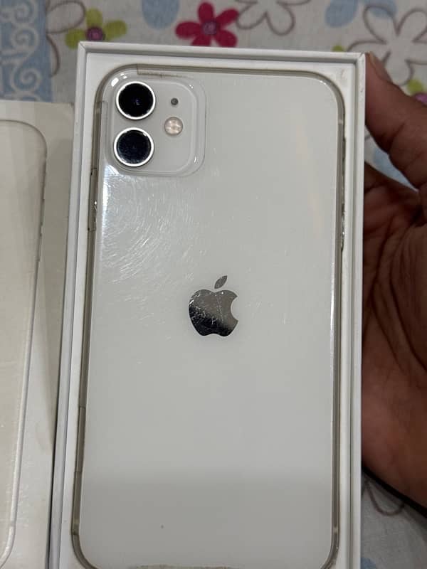 iphone 11 64gb LLA model jv 1