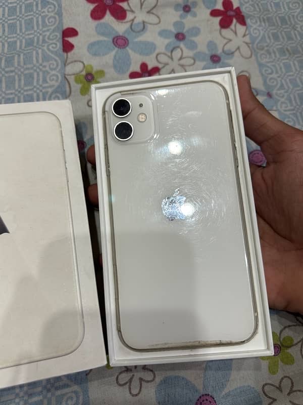 iphone 11 64gb LLA model jv 6