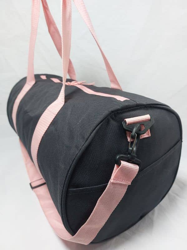 Travelling bag  / gym bag  / Duffel bag 3