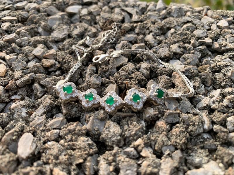 Silver Bracelet with Natural Emeralds 1