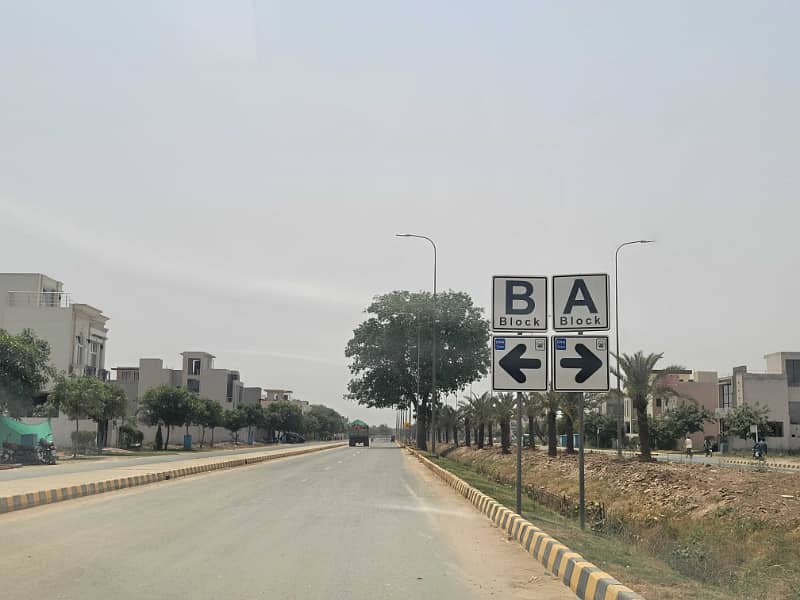 Prime 1 Kanal Residential Plot for Sale in DHA Phase 9 Prism, Lahore 3