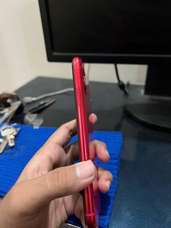 iphone 11 Red product waterpack PTA 1