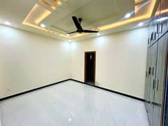 10 MARLA GROUND PORTION HOUSE FOR RENT F-17 ISLAMABAD ALL FACILITY AVB