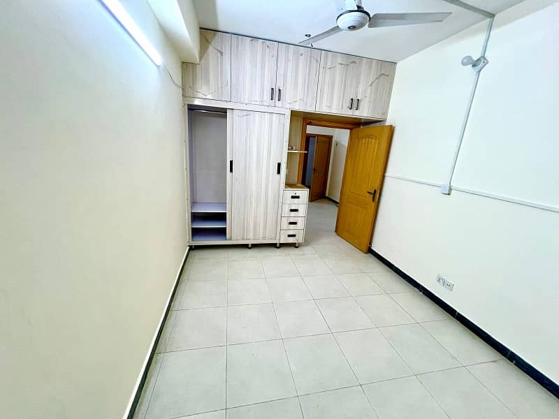 2 BEDROOM FLAT FOR RENT F-17 ISLAMABAD ALL FACILITY AVAILABLE 9