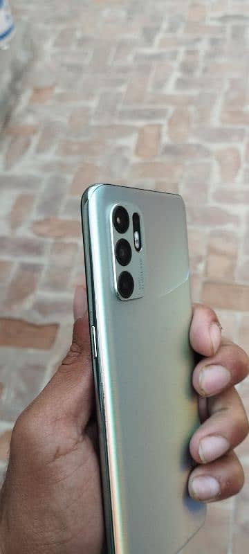 Oppo Reno 6 3