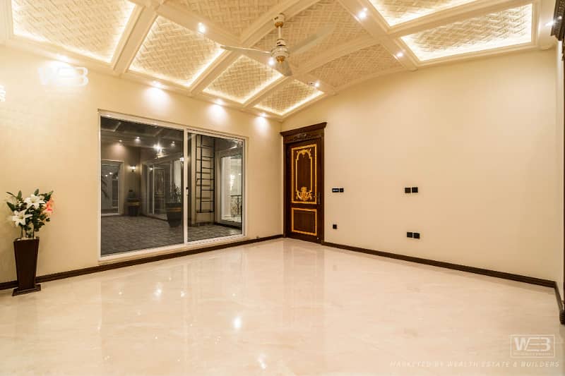 Double Heighted Lobby Beautiful 1 Kanal Designer House in DHA Phase 7 For Sale 27