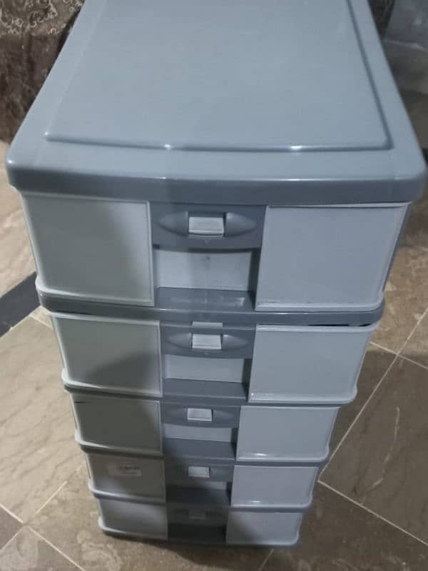 5 DRAWERS 1