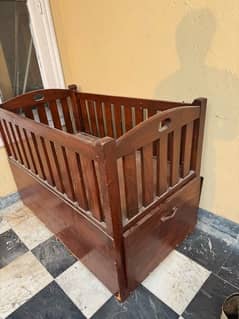 baby bed in shawa wood