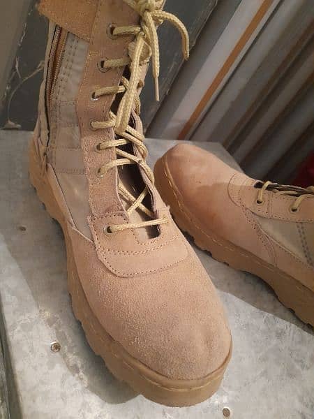 brand new 44 nmbr army shoes 4