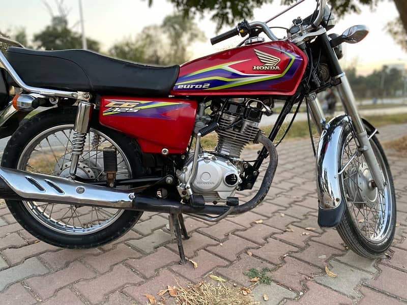 honda CG 125 model 2017 islamabad number 8