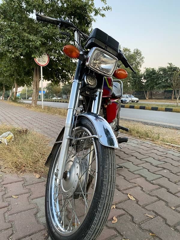 honda CG 125 model 2017 islamabad number 10