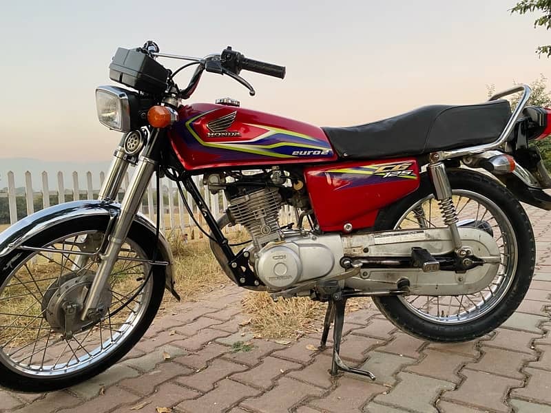 honda CG 125 model 2017 islamabad number 12