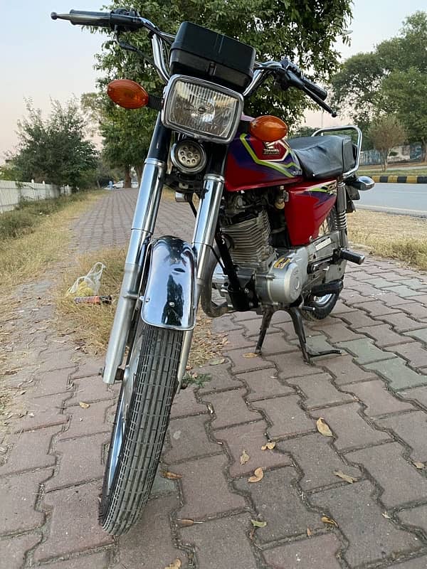 honda CG 125 model 2017 islamabad number 16