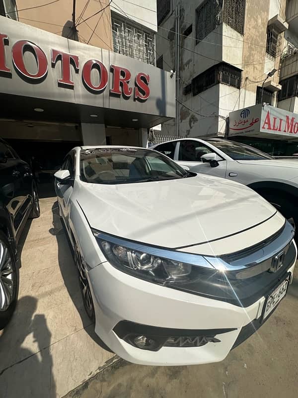 Honda Civic Oriel 2018 3