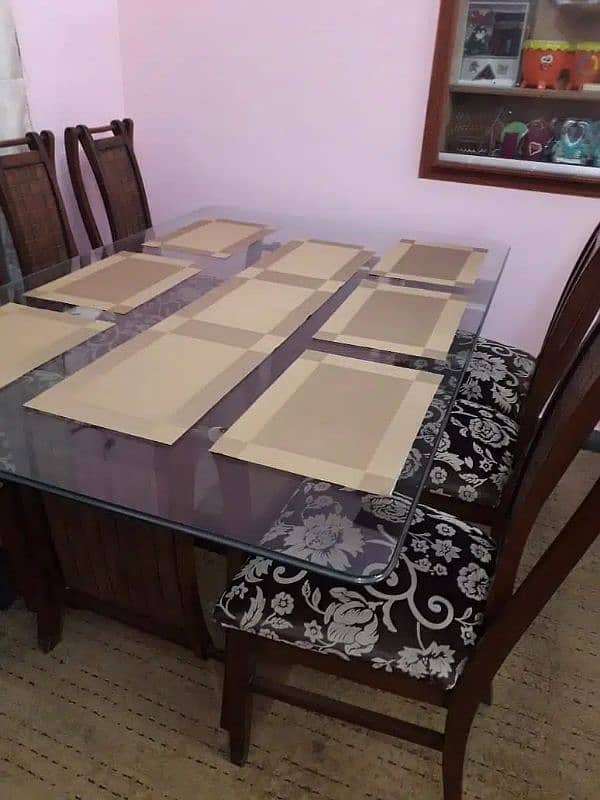 Dining Table with 6 Chairs for sale 0