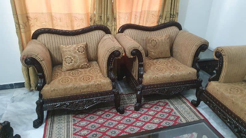 7 Seater chinyoti set with tables 1