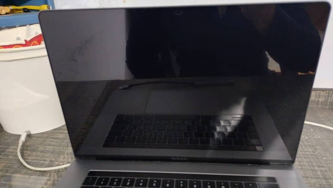 Macbook Pro 2018 electronics etc. 4