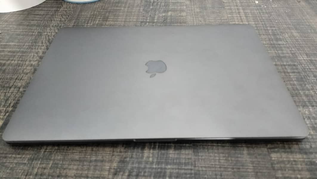 Macbook Pro 2018 electronics etc. 5