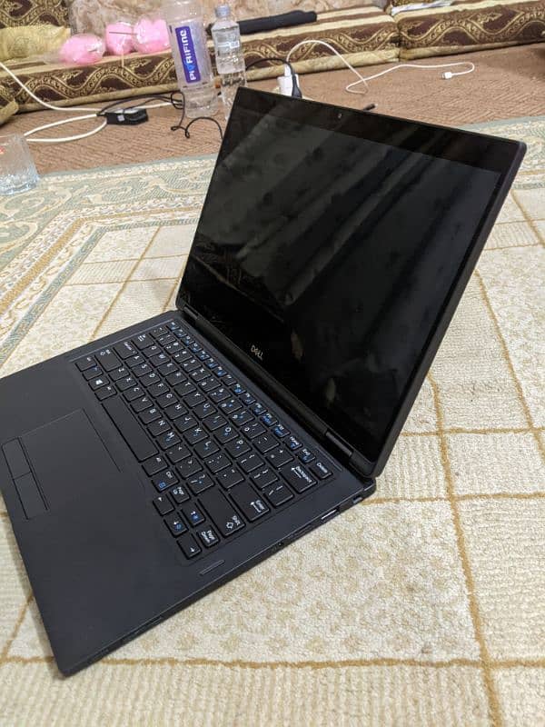 Dell Latitude 7390 2 in 1 4