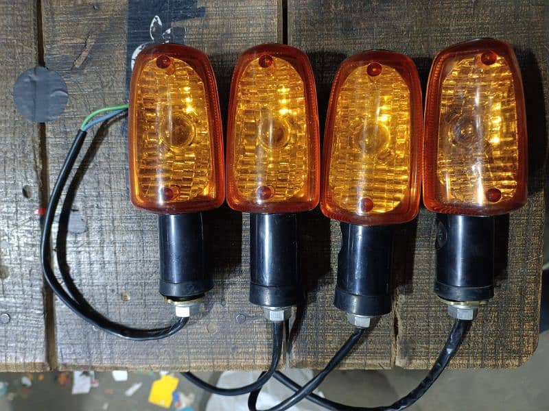 HONDA cd70 indicators genuine. . 0