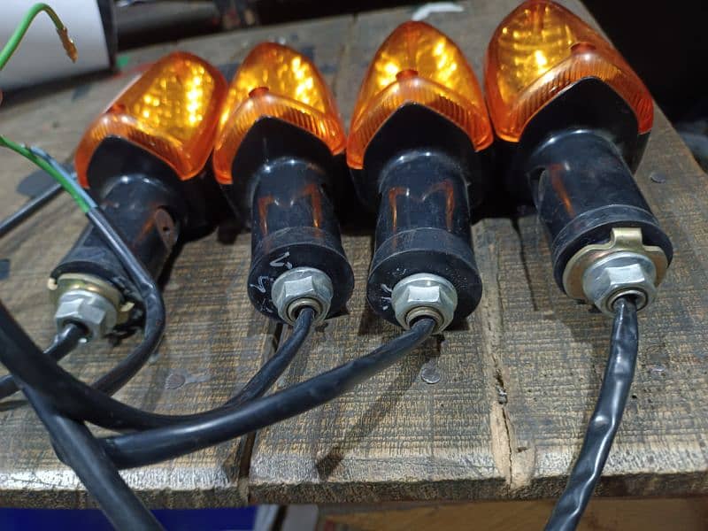 HONDA cd70 indicators genuine. . 2