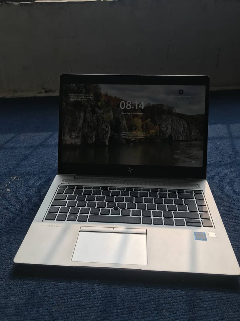 hp laptop i5 8 gen 2