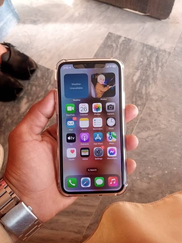 i phone 11 pro Pta with box 0