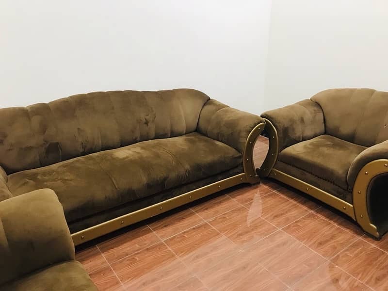 A very Comfortable Sofa’s 3