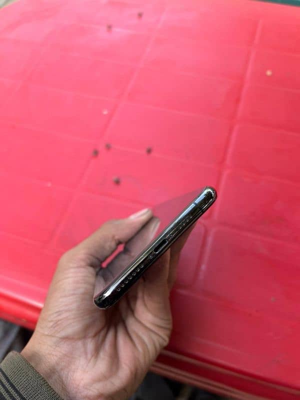 iphone xs max used 10 by 10 condition non pta 8