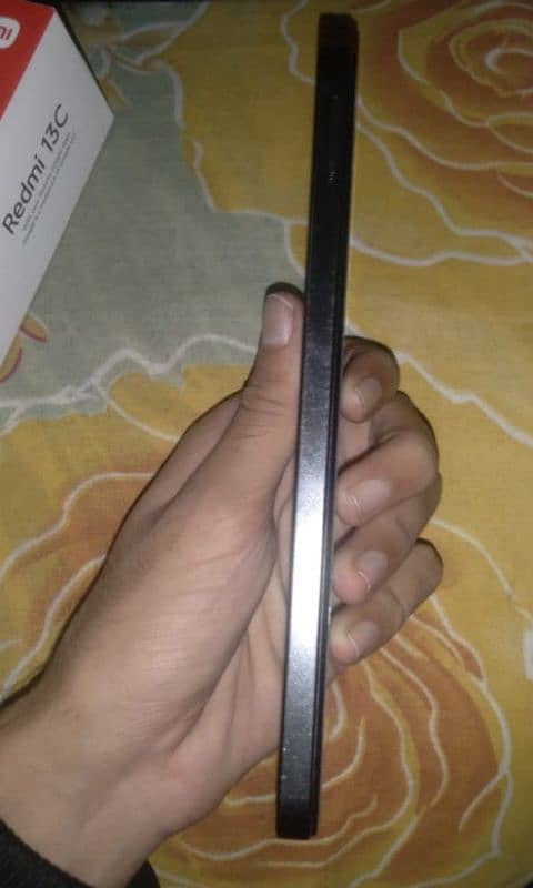 realme 13C mobile phone for sale 3 months used+ 1 month guarantee 3