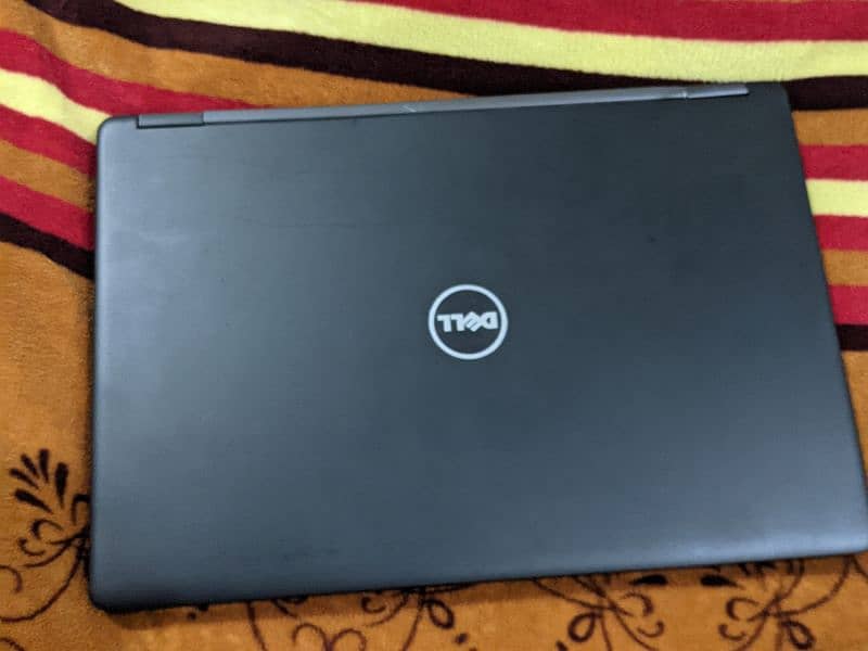 Dell Cori  7 (7 Generation) 5