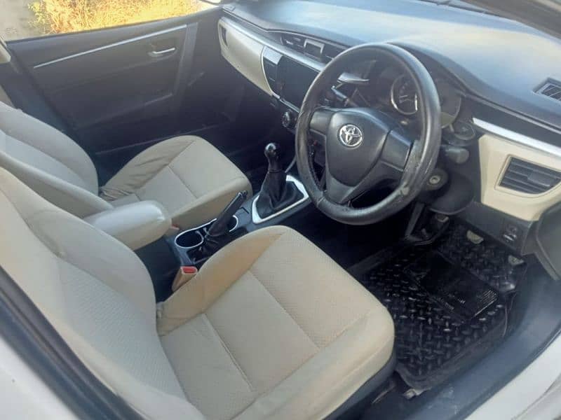 Toyota Corolla XLI 2014 3