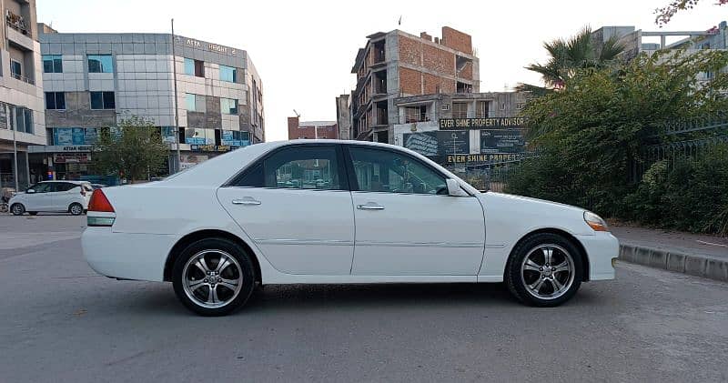 Toyota Mark II 2003 3