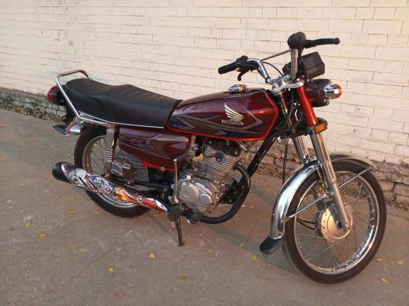 Honda CG 125 19/20 model all Punjab registered 2