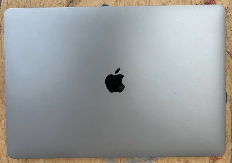 MacBook Pro 2017 (15 inches) 3