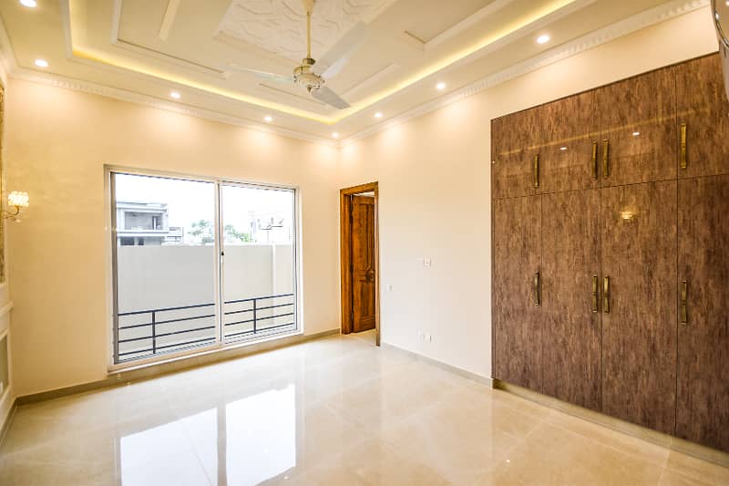 1 KANALBRAND NEW HOUSE FOR SALE NEAR TO PARK 17